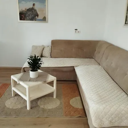 Ljubica 1 * Selce